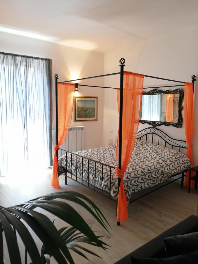 Apartamento Love Mirrors And Flowers - Affitti Brevi Italia Bari Exterior foto